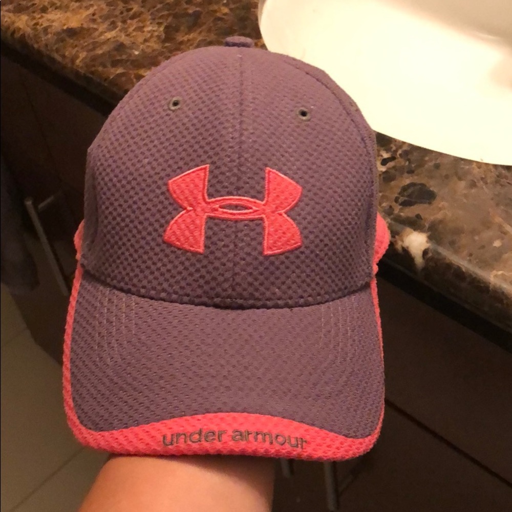 Under armor women’s hat